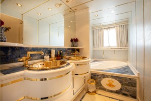 VIP Stateroom Head