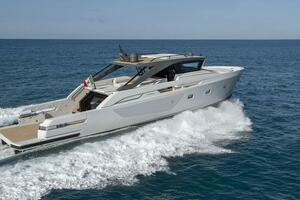 BG74 Worth Avenue Yachts