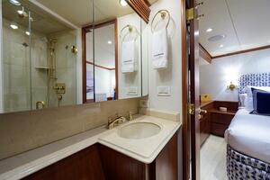 Starboard Guest Ensuite