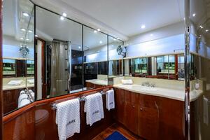 Master Ensuite